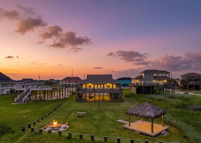 Fire And Ike - A Stunning 4 Bedroom, 3 Bathroom, Beachfront Retreat! Massive Lot Packed W Amenities