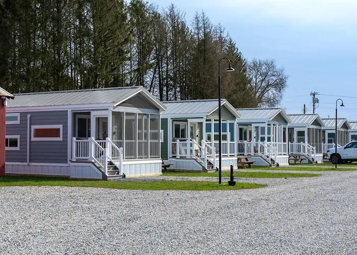 The Retreat At King Cole Farm