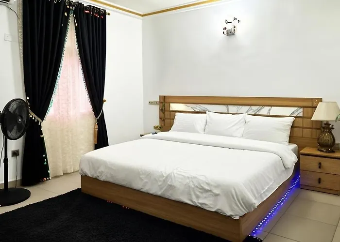 Dee Os' Hotel