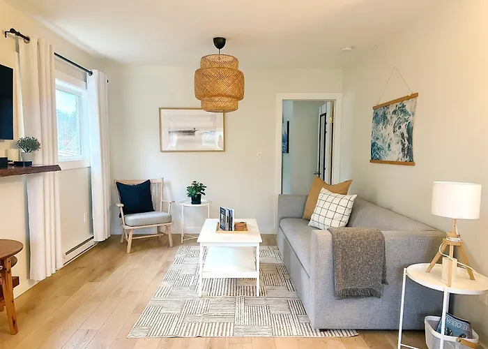 Sea Breeze Suite - Centrally Located In Ucluelet