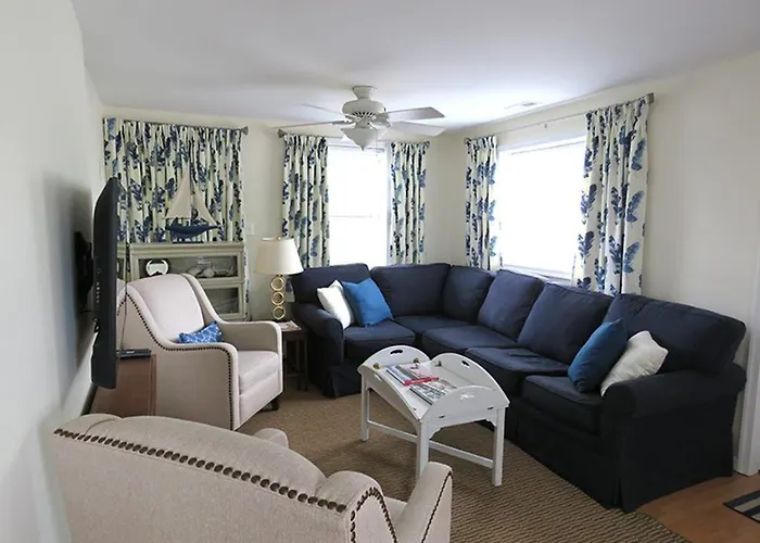 Crepe Myrtle Cottage