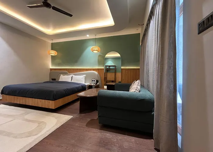 Joeys By The Lakeside, Bhimtal