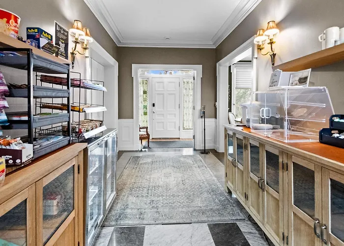 Historic Salyards Mansion By Heirloom Boutique Collection