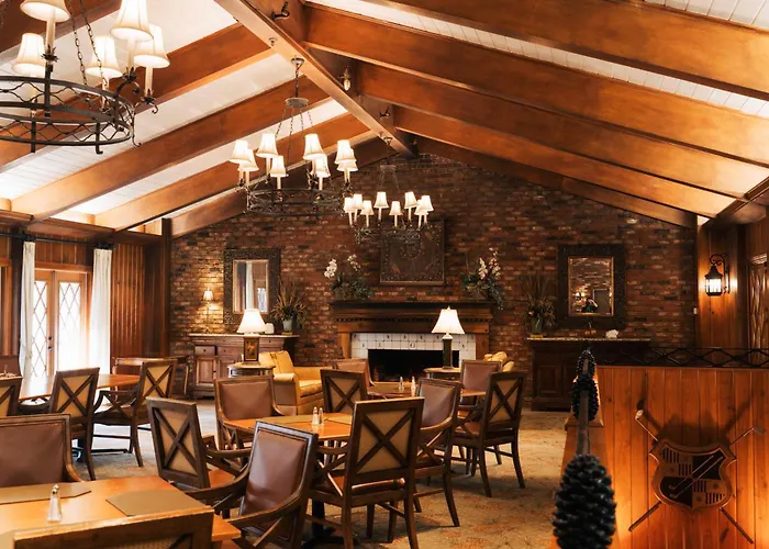 Pine Needles Lodge