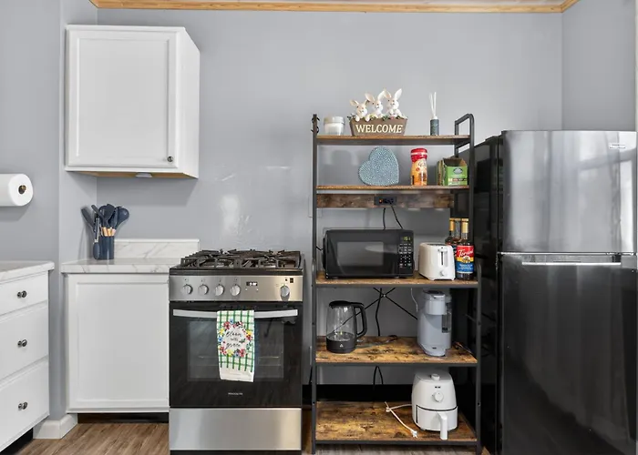 Modern Space - Brand New 1Bd In Liverpool Ny