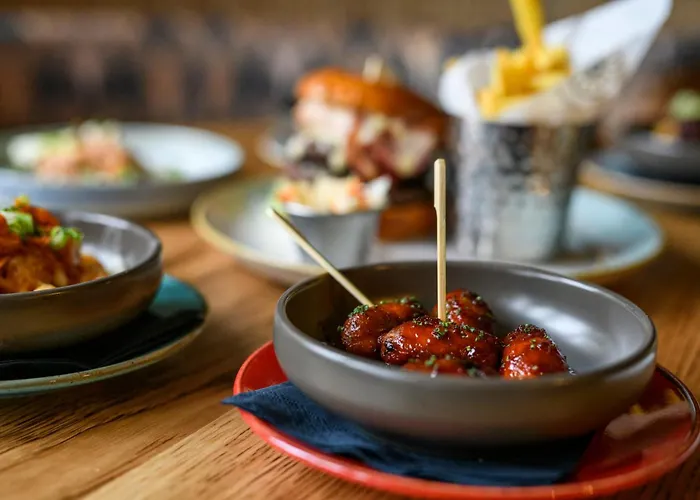 The Kings Arms And Royal Hotel, Godalming, Surrey - The Coaching Inn Group