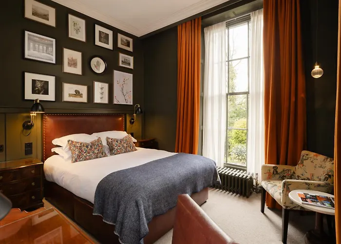 The Churchill Hotel