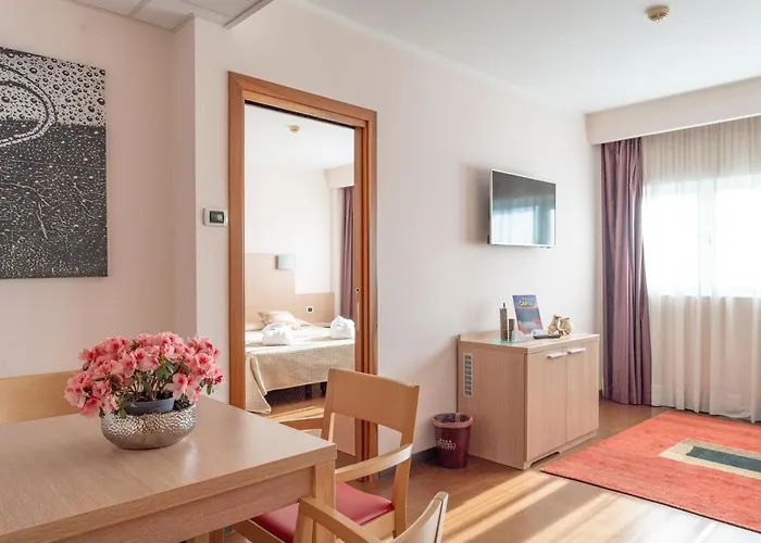 Hotel Capital