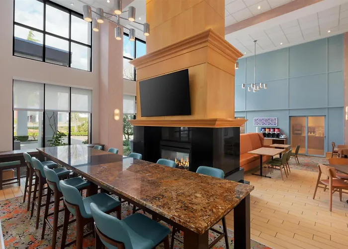 Hampton Inn & Suites By Hilton Langley-Surrey