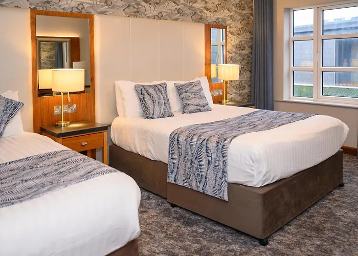 Riverside Park Hotel