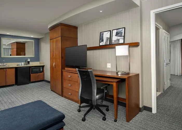 Courtyard By Marriott Seattle Kirkland