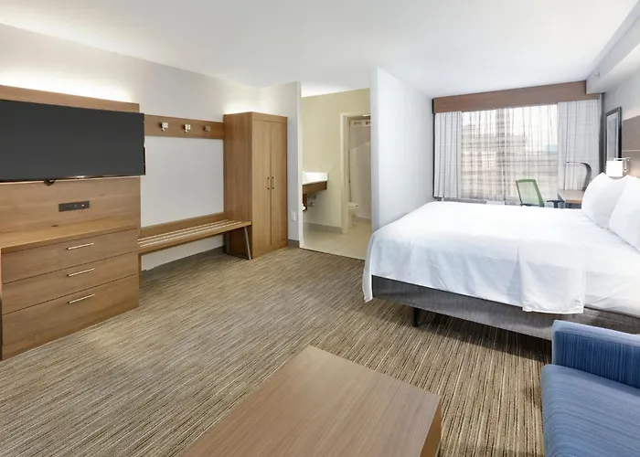 Holiday Inn Express & Suites Irving Conv Ctr - Las Colinas By Ihg