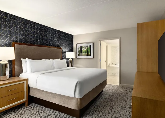 Doubletree By Hilton Pittsburgh-Green Tree