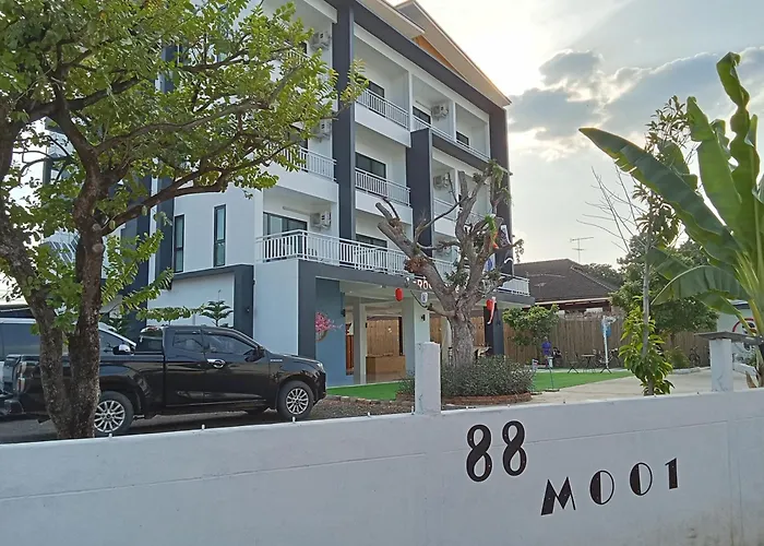 J-Boutique Hotel เจ-บูทีค โฮเทล