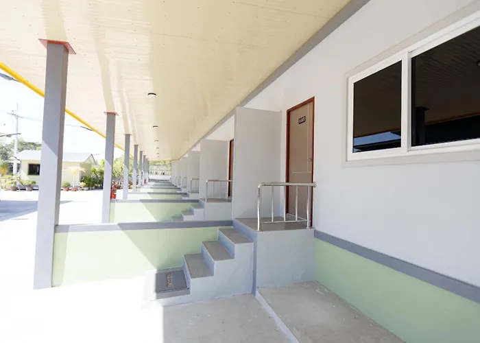 โรงแรม เดอะกรีนนิช รีสอร์ท