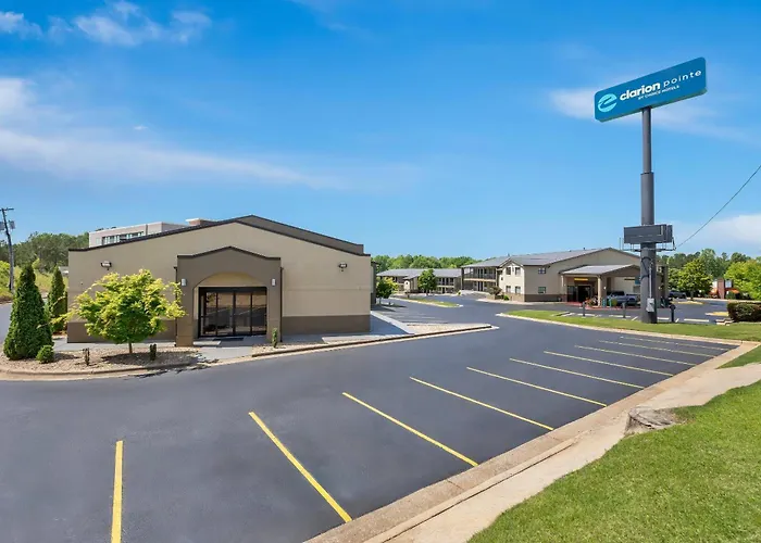 Clarion Pointe Athens I-65
