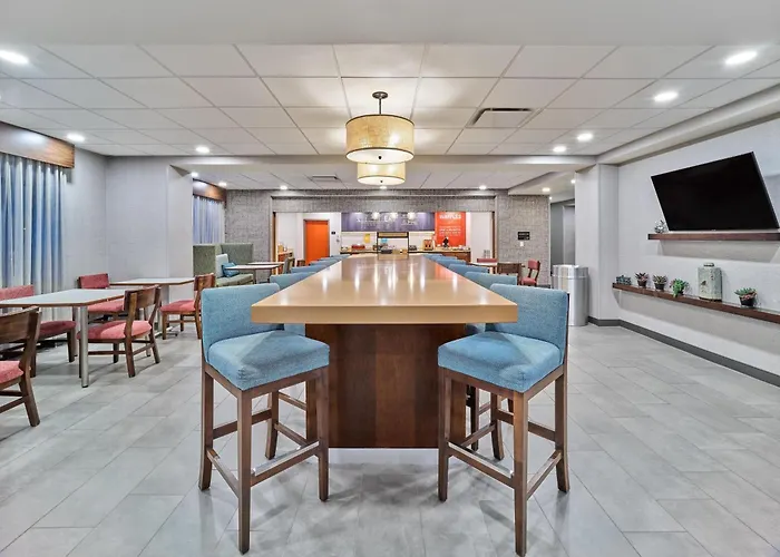 Hampton Inn Omaha Midtown-Aksarben