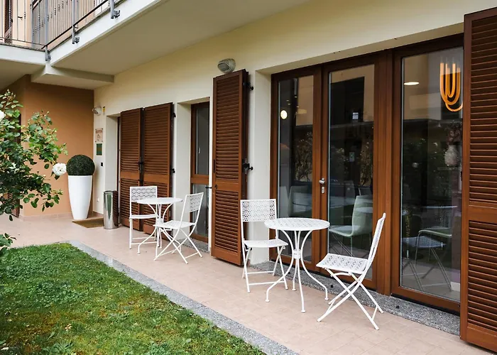 Hotel Rossovino Como