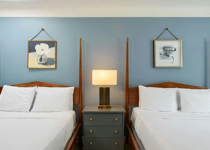 Williamsburg Lodge, Autograph Collection