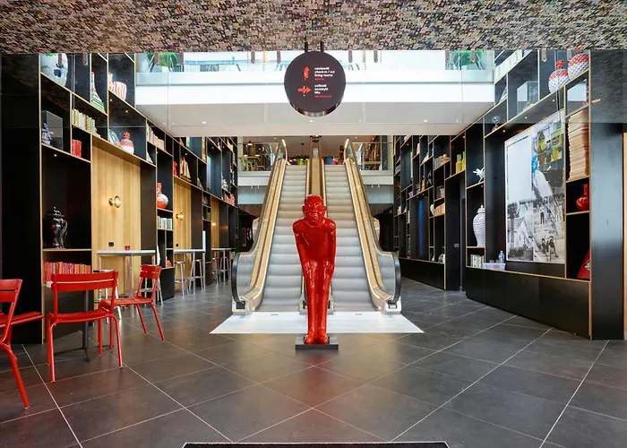 citizenM Paris La Défense