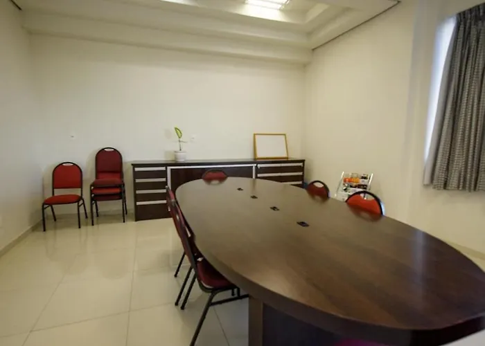 Lh Plaza Hotel