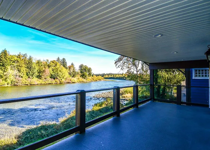 Chateau Riverside