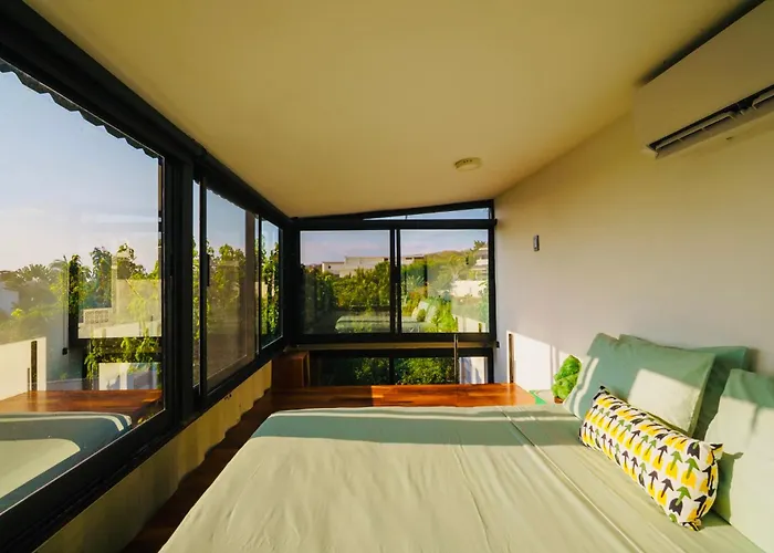 Cabane Container Hotel - Adults Only