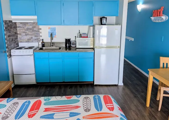 Silver Surf Motel