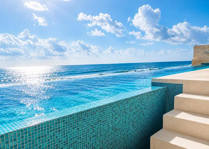 The Mint Resort Isla Mujeres