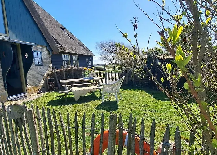 't Staartstuk, in Natuurgebied en vlakbij het Strand