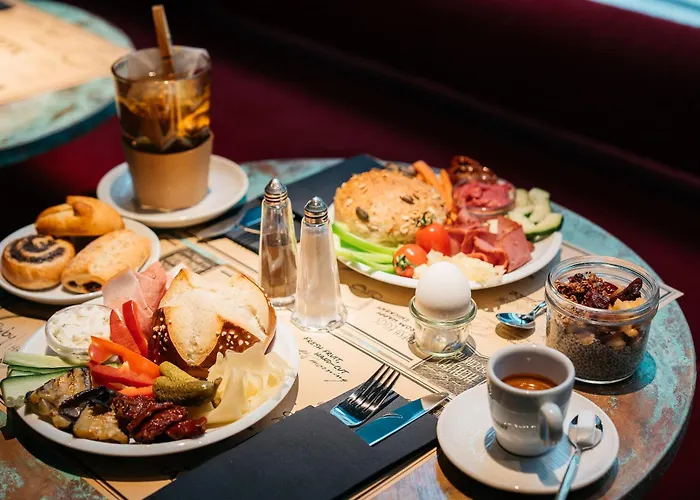 Ruby Ella Hotel Cologne By Ihg
