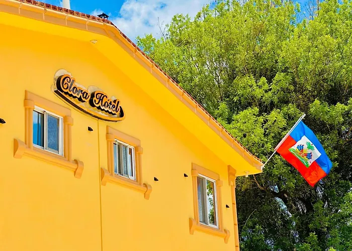 Clora Hotel