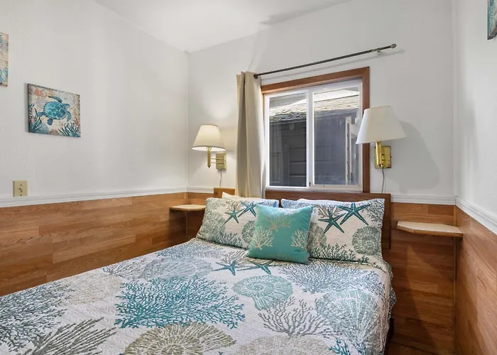 Oceanside Ocean Front Cabins