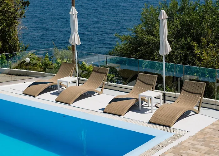 Siora Leni Hotel