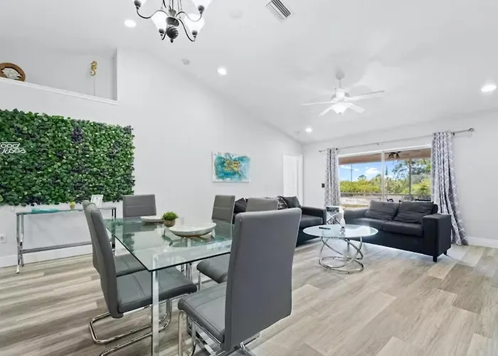 Dog Friendly Beach Condo With Hot Tub And Firepit