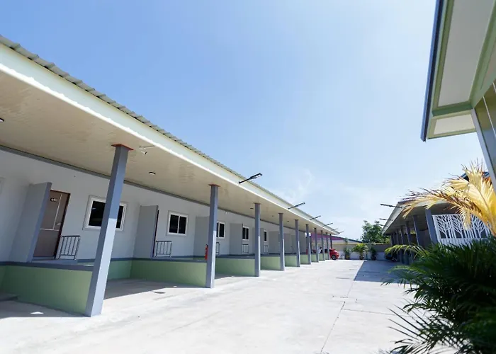 โรงแรม เดอะกรีนนิช รีสอร์ท