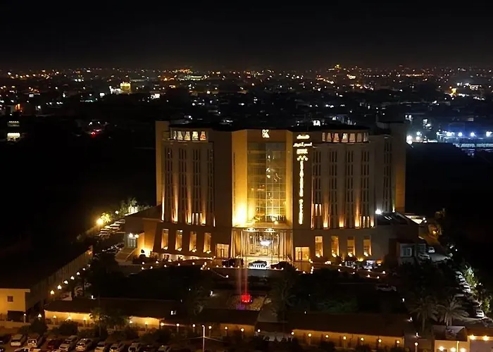 فندق قصر الخورنق