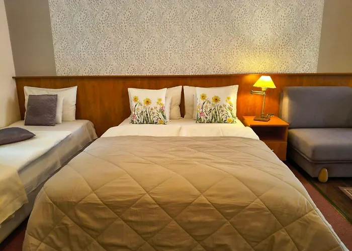 Hotel Isabell Gyor