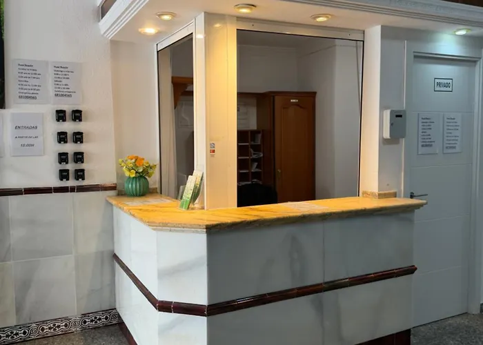 Hostal Nerjasol