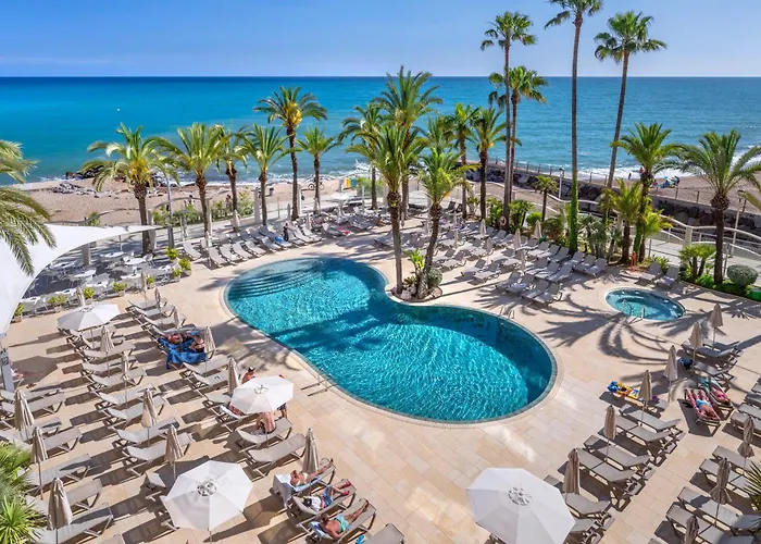 Caprici Beach Hotel & Spa