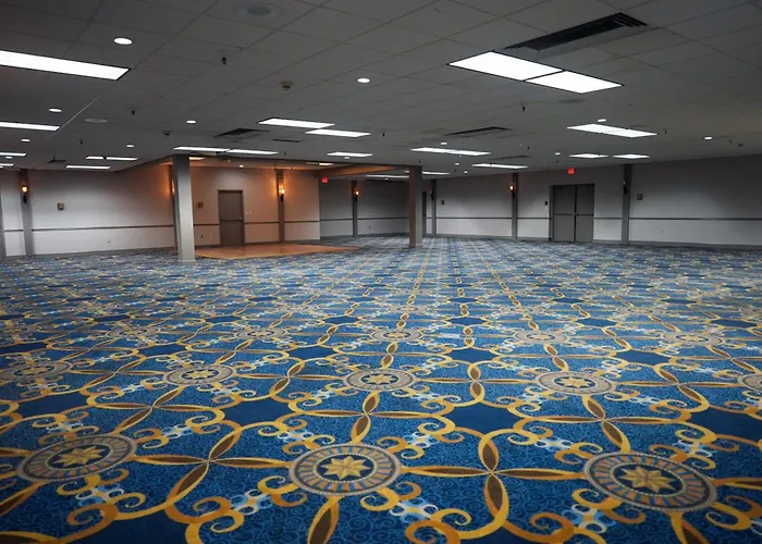 Ramada By Wyndham Tulsa Broken Arrow