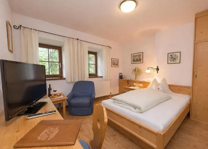 Der Erlhof Restaurant & Landhotel