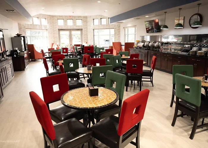 Comfort Suites Airport Tukwila Seattle