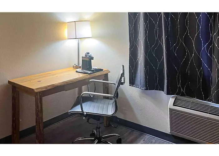 Studio 6 Suites Butte Mt I-90 I-15