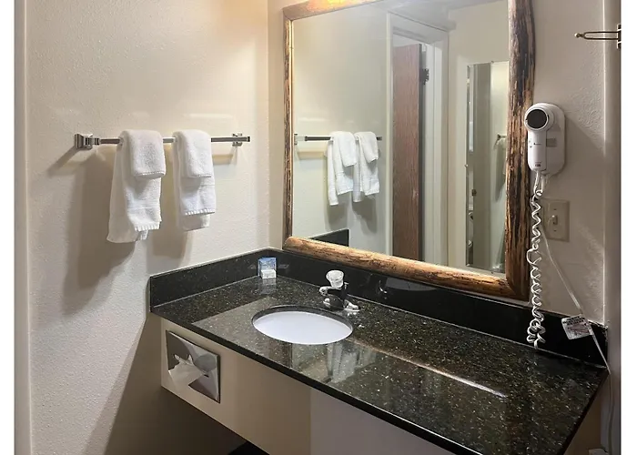 Studio 6 Suites Butte Mt I-90 I-15