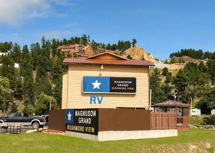 Magnuson Grand Rushmore View