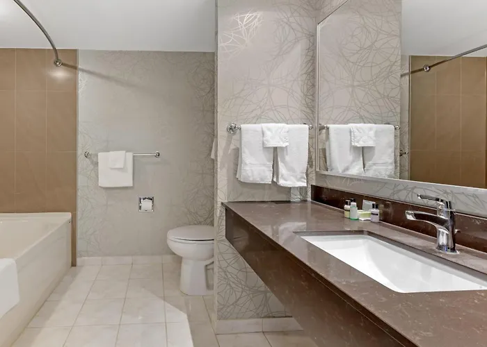 Best Western Plus The Arden Park Hotel