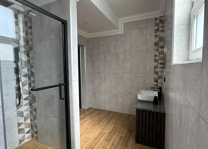 Sting Hotel & Apartments