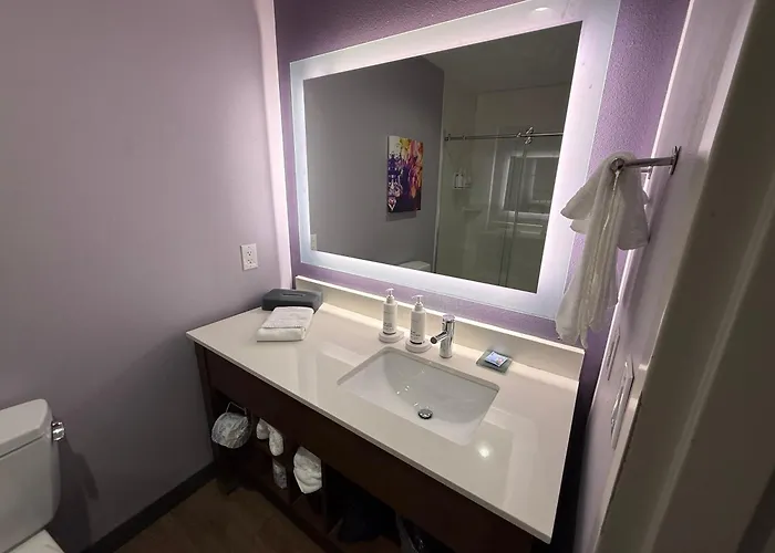 La Quinta By Wyndham Altoona Des Moines