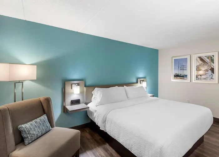 The Harborview On Lake Michigan, An Ascend Collection Hotel